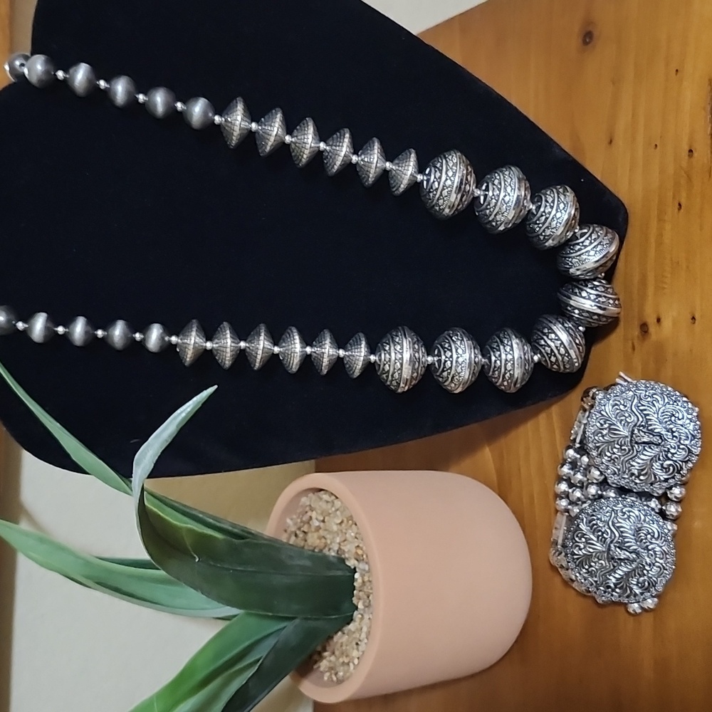 Western Necklace and Bracelet Set NWT